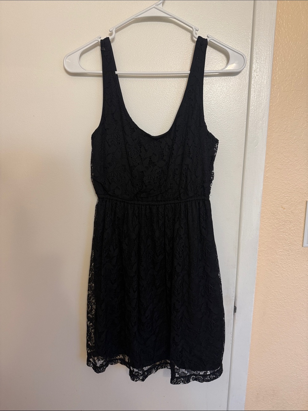 Forever 21 Black Lace Scoop Neck Mini Dress